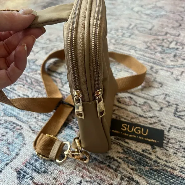 NWT SUGU Milan New York Los Angeles Sling Tan Crossbody Bag Unisex Chest Bag - Image 5