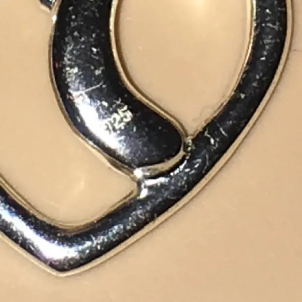Pretty sterling silver heart necklace - Image 4