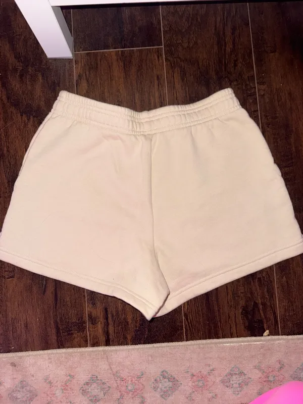 Aritizia Sweatshorts - Image 2