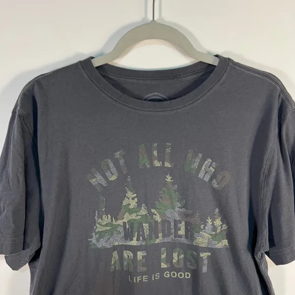 Life is Good Not All Who Wander Are Lost Camo Tree Graphic T-Shirt Gray‎ M - Image 2