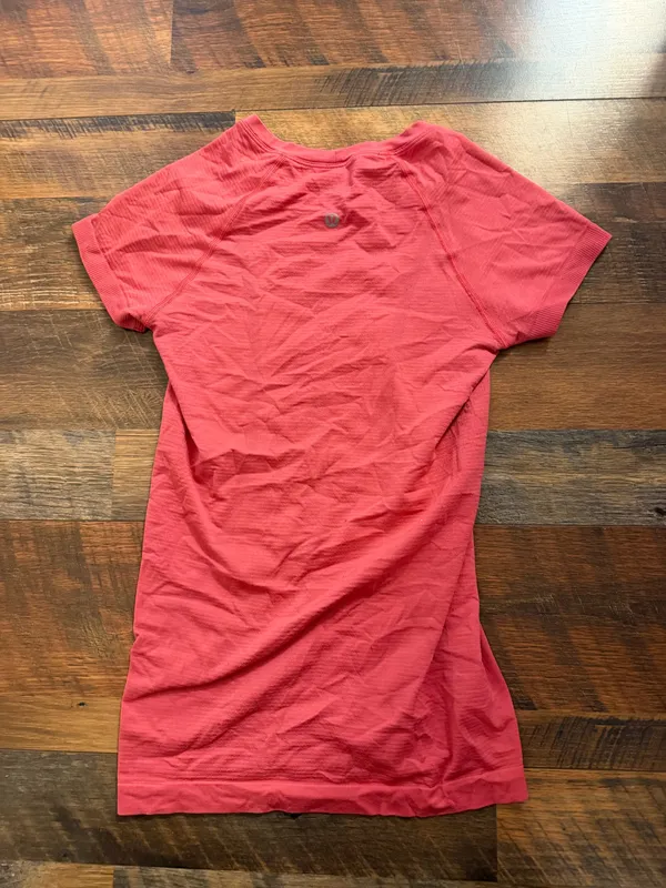 Lululemon Lip Gloss Swiftly Tech - Image 2