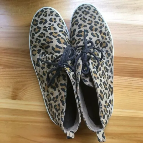 Gap Womens Cheetah Print Midtop Lace Up Sneaker Sz 8 - Image 3