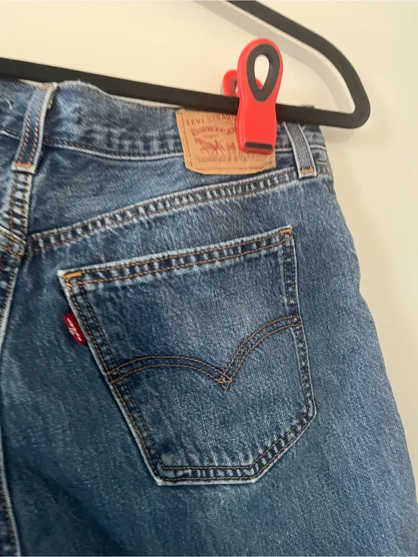 Levi's Low Pro Straight Bermuda Denim Shorts Womens 28 Western Raw Hem - Image 7
