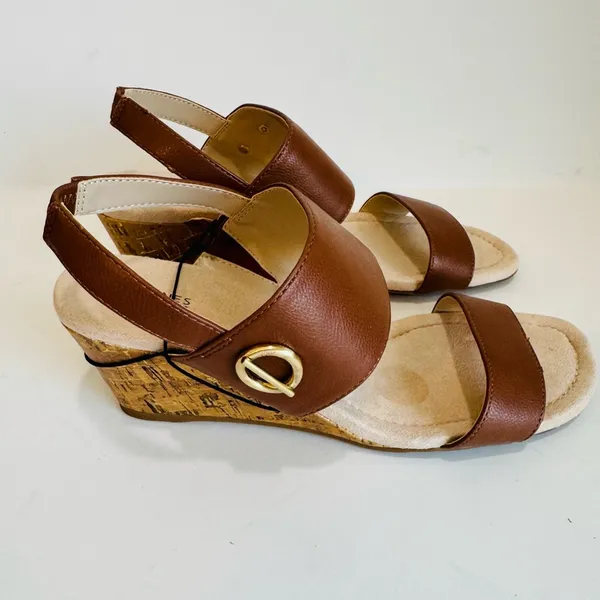 Jones New York Wedge Sandals - Image 3
