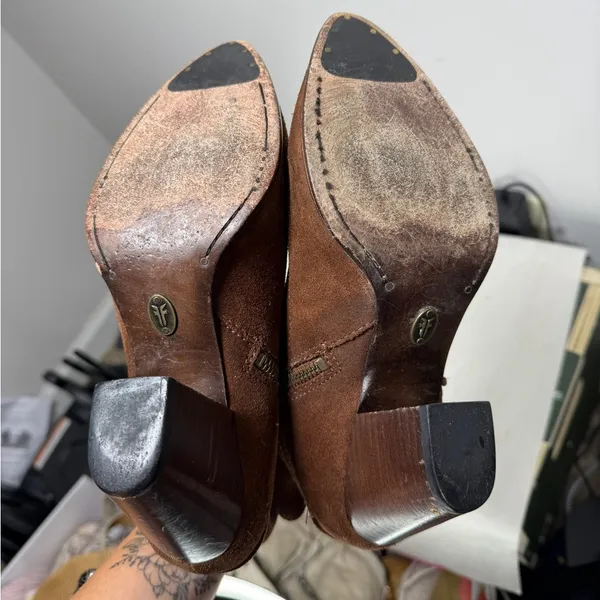 FRYE Renee Seam Short Boot , Brown Suede, Womens Size 7.5 M - Image 5