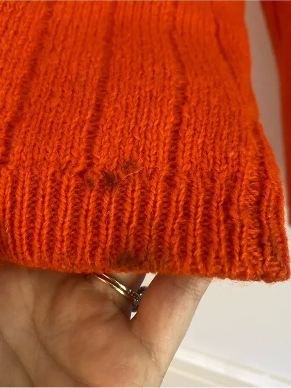 Express Tricot Orange Ribbed V-Neck Sweater 100% Wool Vintage - Image 5
