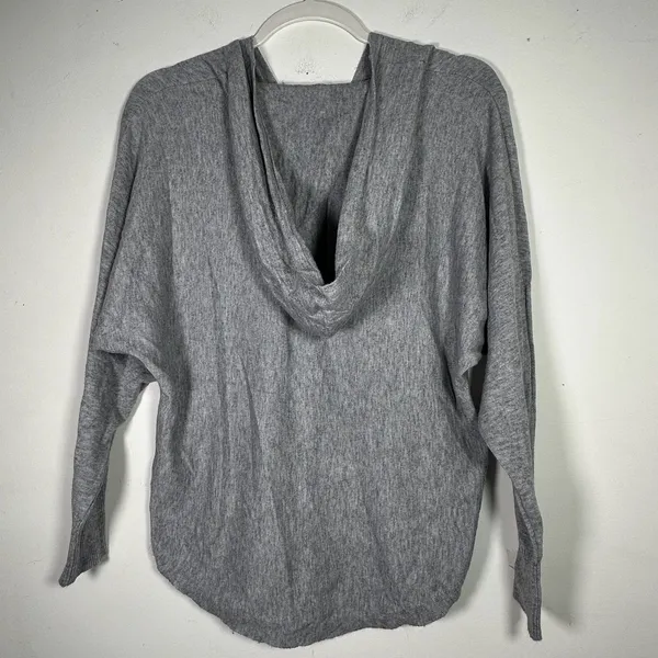 Vila Milano Womens Grey V-Neck Batwing Sleeve Hooded Knit Sweater Top‎ Size S - Image 2