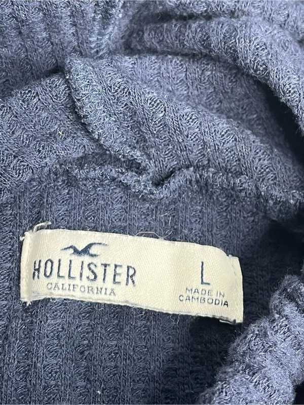 Hollister thermal knit crop hoodie size Large - Image 4