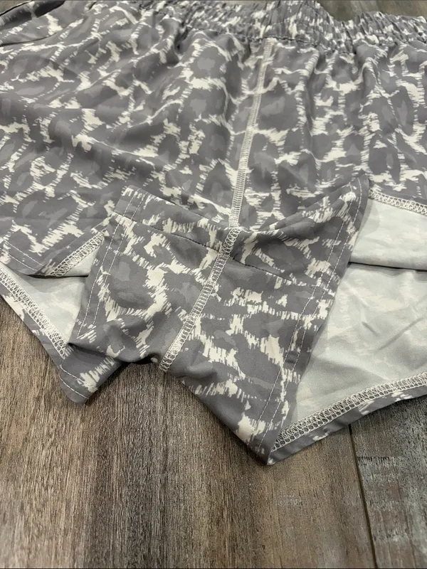 VUORI Women's Dash Mid Rise Leopard Print Running Shorts, Opal Spots (Gray) XL - Image 10