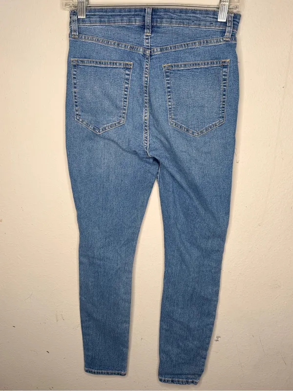 Gap High Rise Favorite Jegging Jeans - Image 4