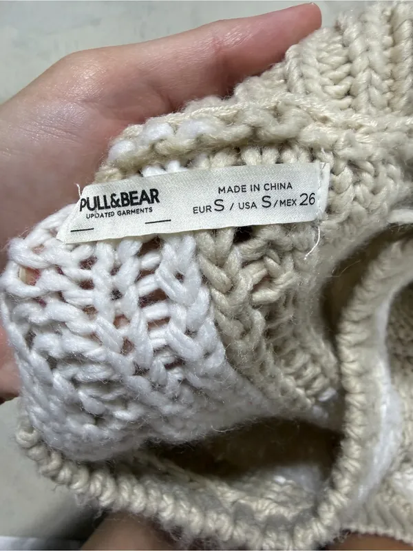 Pull & bear Beige and White Patchwork Cable Knit Sweater small - Image 9