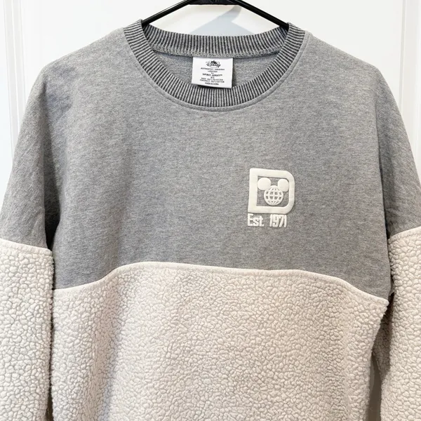 Disney Womens Sherpa Fleece Spirit Jersey Shirt XS Gray Vacation Travel Parks - Image 2