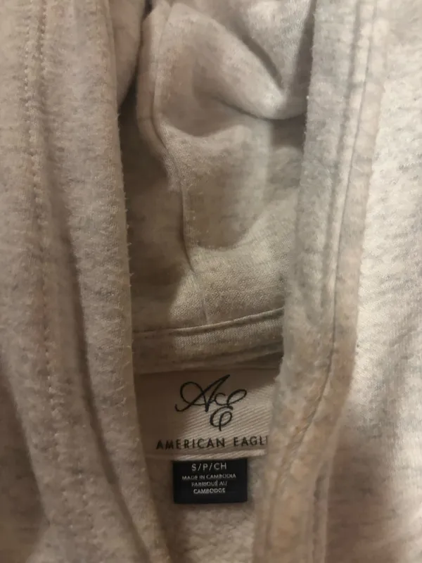 American Eagle Grey Sweatshirt - Image 2