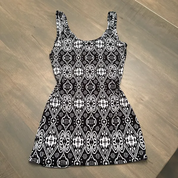 black and white tank top - Image 2
