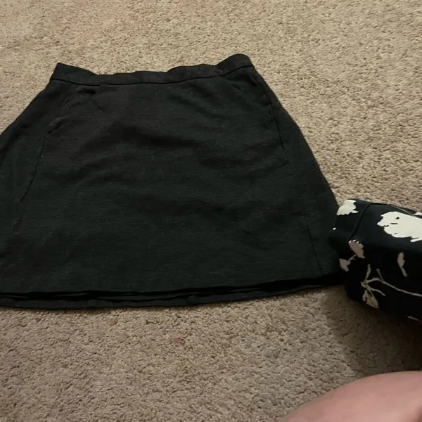 Hutch black skirt SP‎ - Image 4