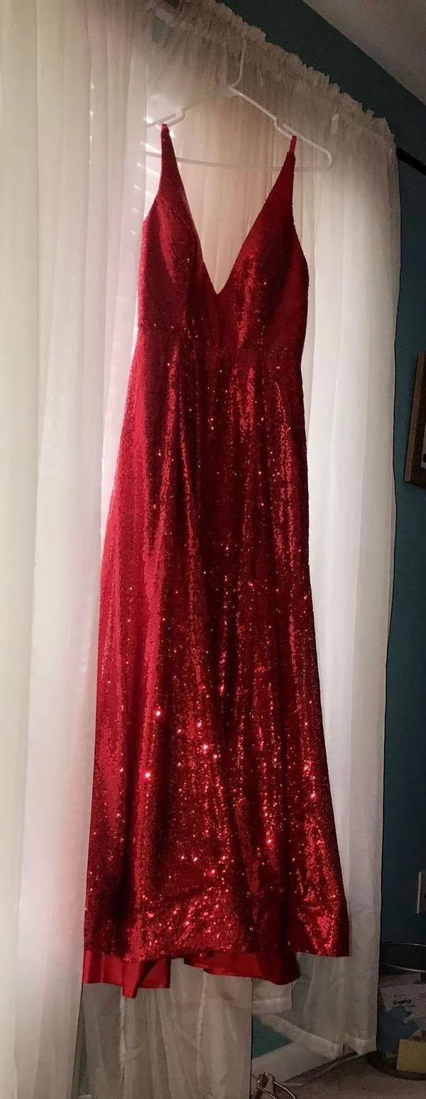Red Sequin Prom Dress Size 4 - Image 3