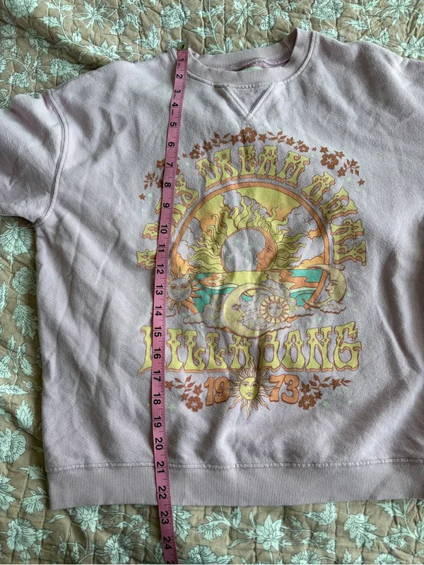 Billabong Light Pink Graphic Crewneck Sweatshirt Medium - Image 7