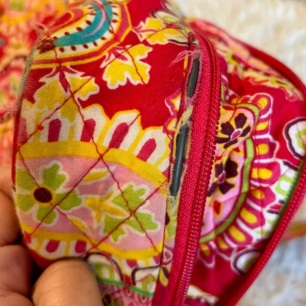 Vera Bradley Red Paisley Crossbody Laptop Document Bag - Image 7