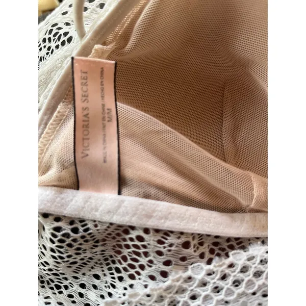 Victoria's Secret White Lace Padded Bralette Women’s Size Medium - Image 4