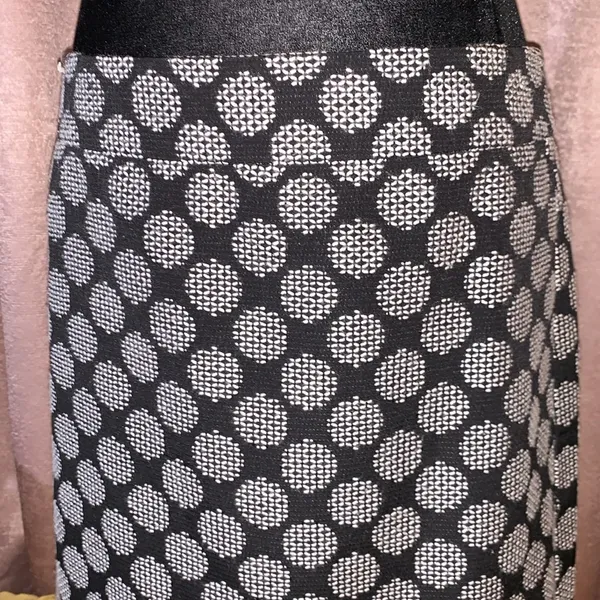 Loft Size 4 Circular Pattern Skirt - Image 2