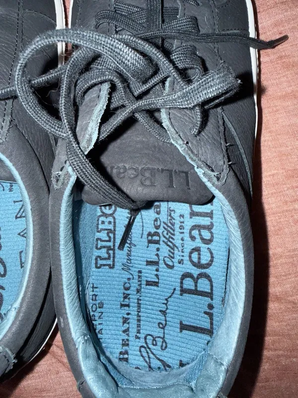 L.L.Bean women's size 10‎ Leather Low-Top Sneakers Black - Image 5