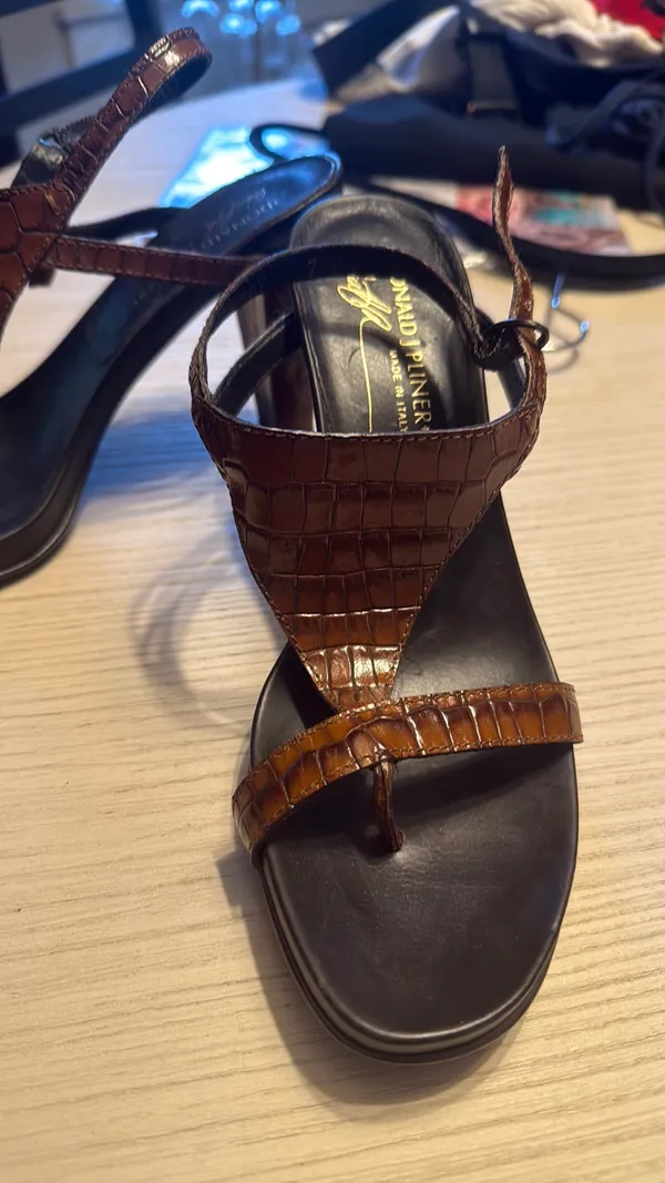 Donald Pliner Heels - Image 3