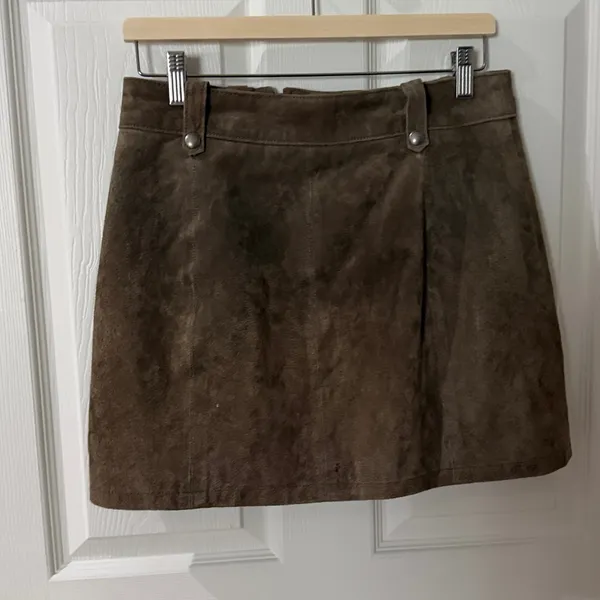 Blank NYC Brown Suede leather Zip-Front Mini Skirt 29 - Image 3