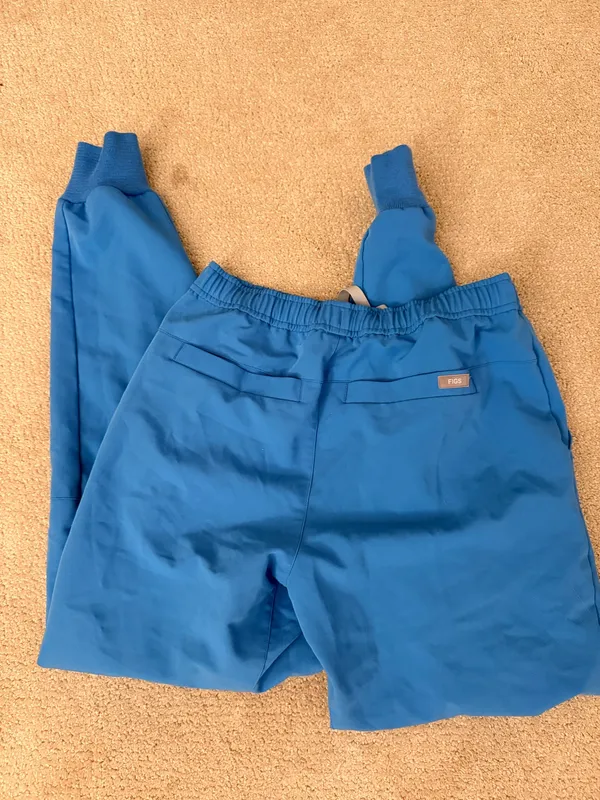 FIGS Scrub Pants Jogger - Image 4