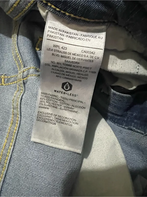 Levi's Levi Strauss Signature Mid Rise Boyfriend Jeans Women’s 6 W28 Distressed Raw Hem - Image 5