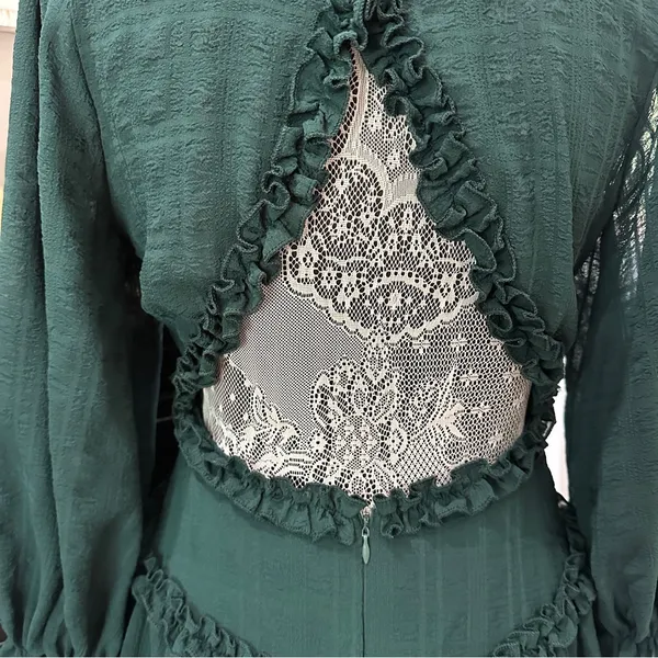 Selfie Leslie Emerald Green Ruffle Tiered Mini Dress Long Sleeve Cutout Size M - Image 5