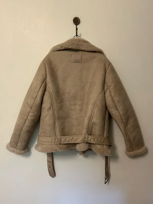 Abercrombie & Fitch Motto Fur Jacket - Image 2