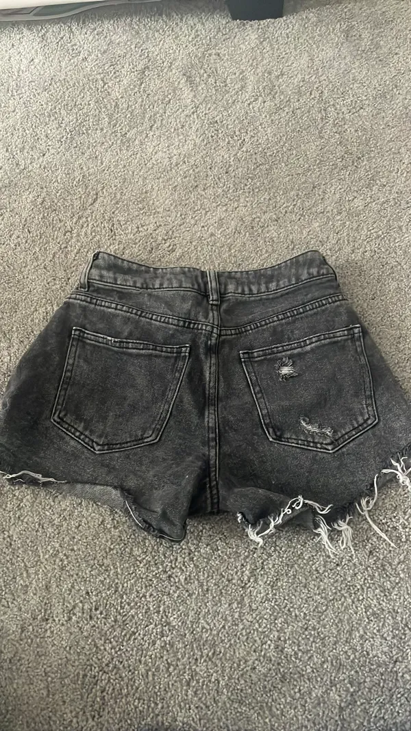 black jean shorts - Image 2