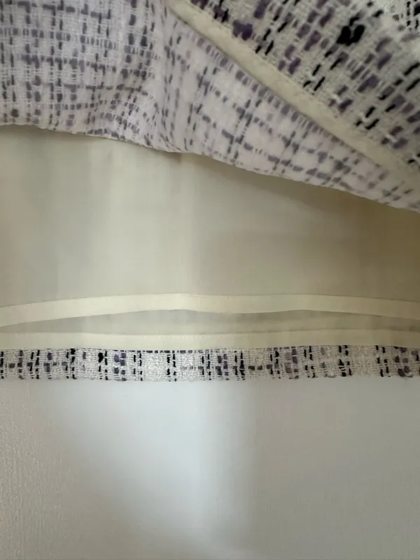 Aritzia Babaton Tweed Boucle Skirt Womens 2 White Black Lavendar - Image 3