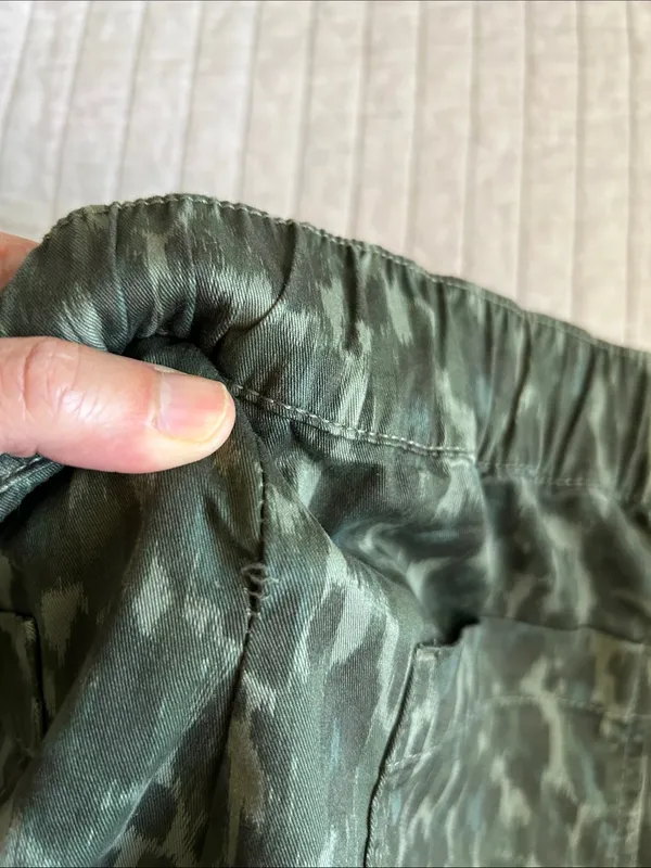Gap green leopard print khaki cotton, easy wide leg pants XS - Image 7