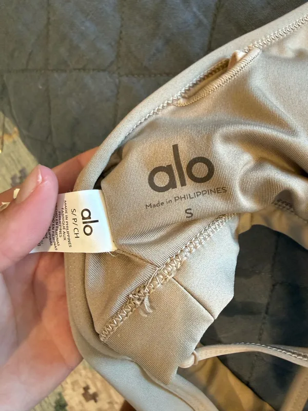 Alo Intrigue Bra Yoga - Image 4
