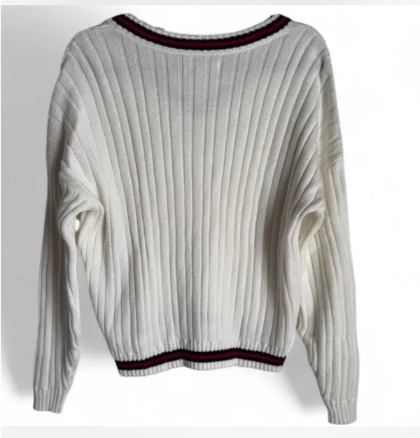 Hollister Women’s Classic White Cable Knit Swearter - Image 2
