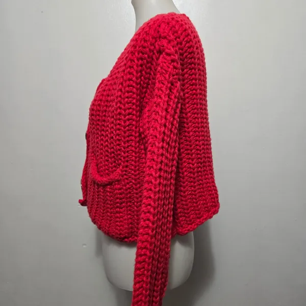 Chunky Knit Red Cropped Cardigan Gold Button Pockets Women Size M - Image 3
