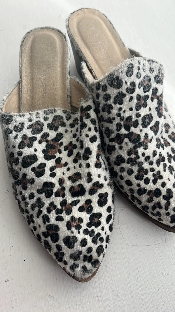 Chinese Laundry Loafers - Image 2