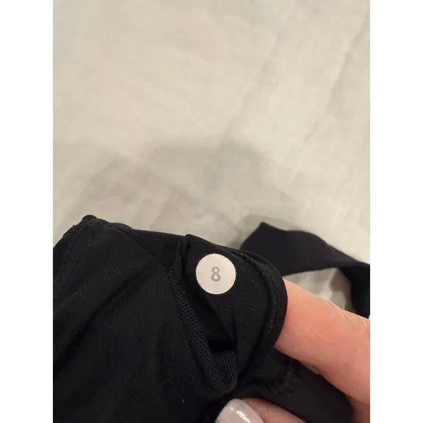Lululemon Energy Sport Bra Womens 8 B-D Cups Black Breathable Yoga & Training - Image 5