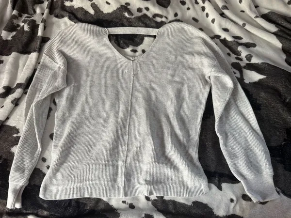 Light Sweater Gray - Image 3