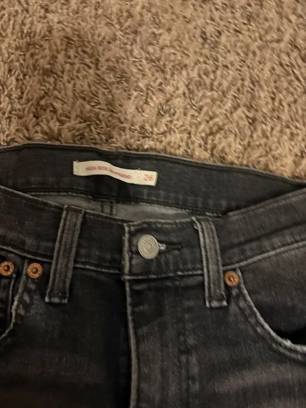 Levi's High Rise Boyfriend Jeans Size 26 Black Denim Zip Fly Pockets Belt Loops - Image 2