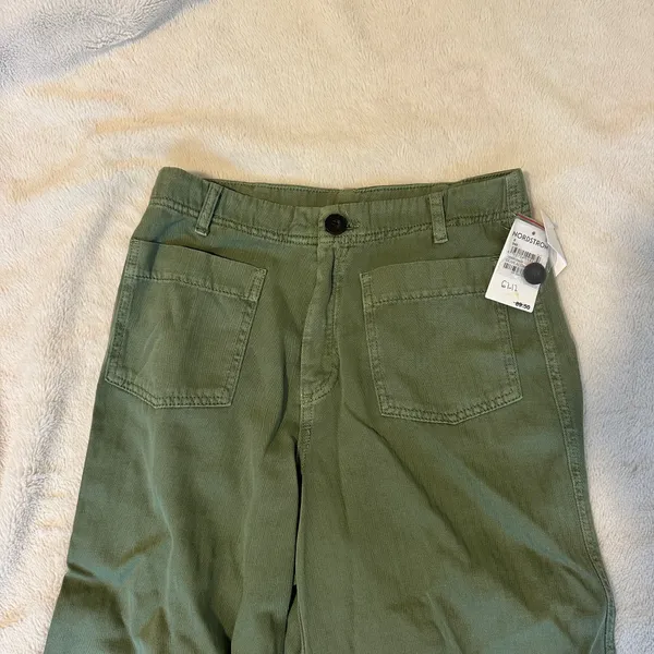 Treasure & Bond Green Pants - Image 2