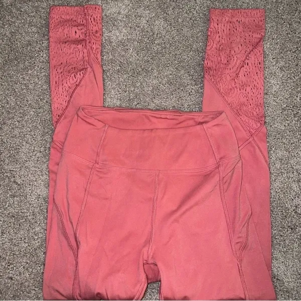 Victoria's Secret Pink Sport High Waist 7/8 Ankle Leggings size M - Image 6