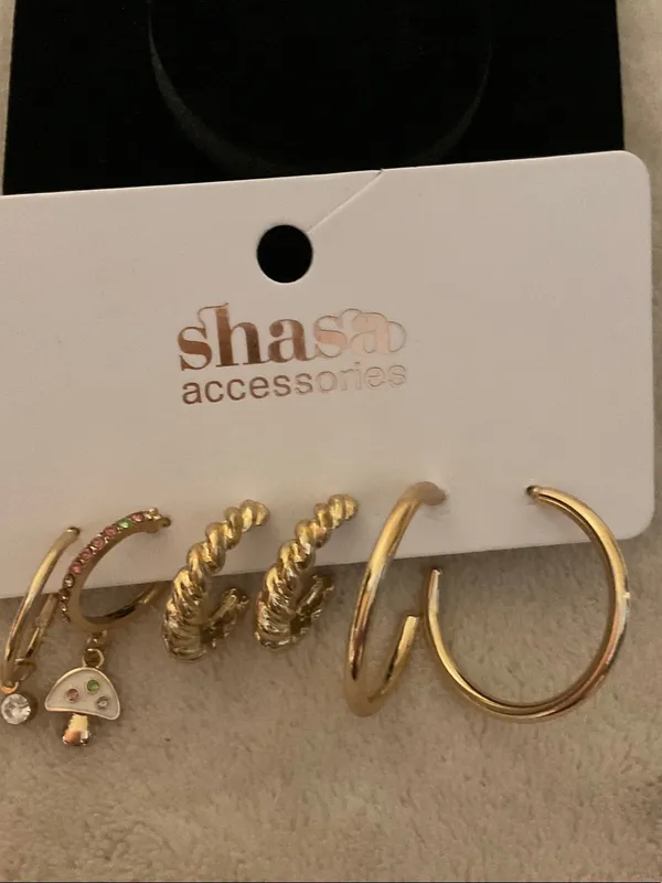 SHEIN Gold-Tone Mixed Hoop Earring Set with Enamel Mushroom Charm - Image 5