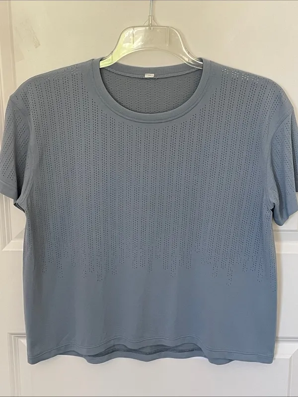Lululemon Train To Be Short Sleeve Blue Top Large Boxy - Image 3