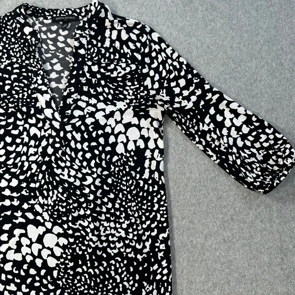 Banana Republic Shift Dress Black White Womens X-Small V-Neck 3/4 Balloon Sleeve - Image 4