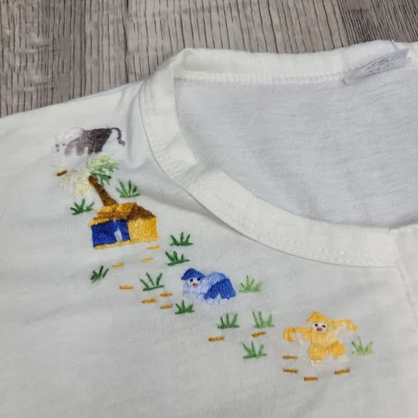 Vintage White Cotton Embroidered Henley Top With tropical Animal embroidery XL - Image 8