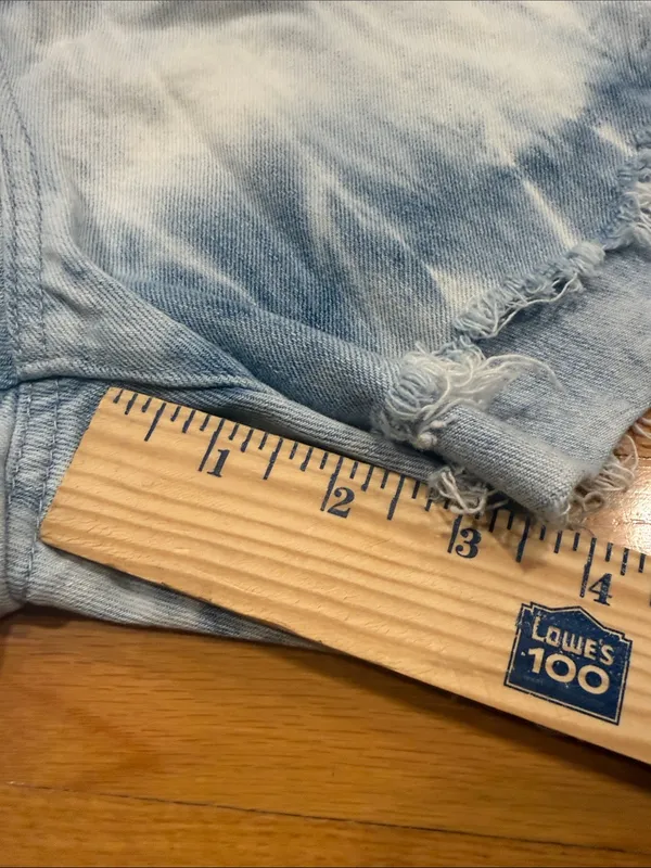 American Eagle outfitters highest rise mom shorts size 12. - Image 6