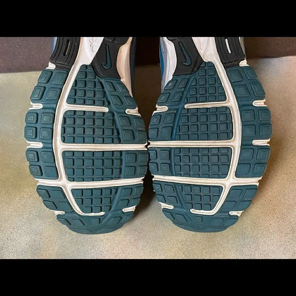 Nike Revolution 2 Women’s Running Shoes Size 9.5M - Image 9