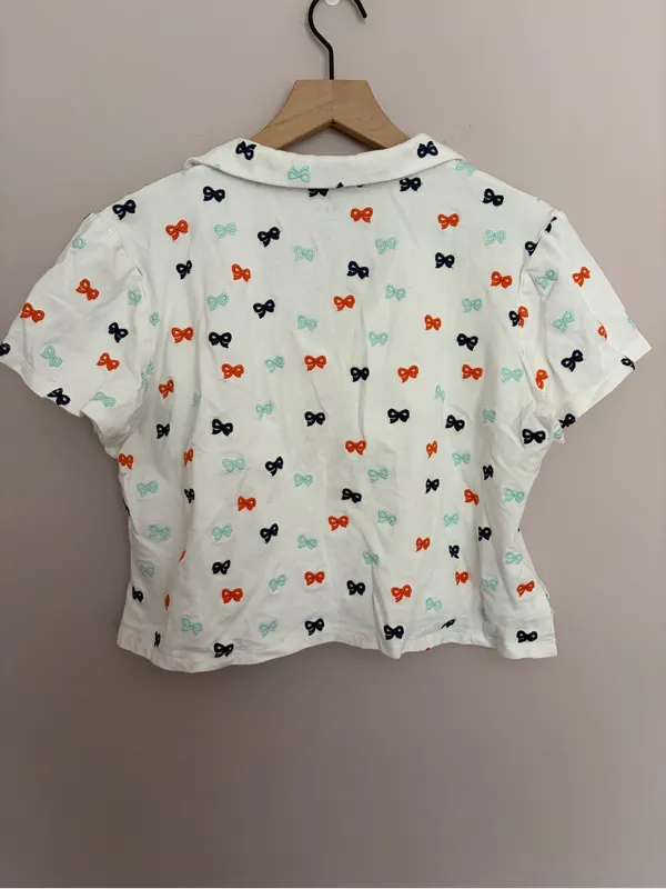 Maeve Anthropologie Embroidered Bow Polo Crop Top Large - Image 3